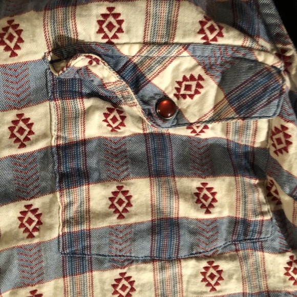 Shyanne Women's Casper Checkered Print Sleeveless Pearl Snap Western Shirt - Picture 2 of 7